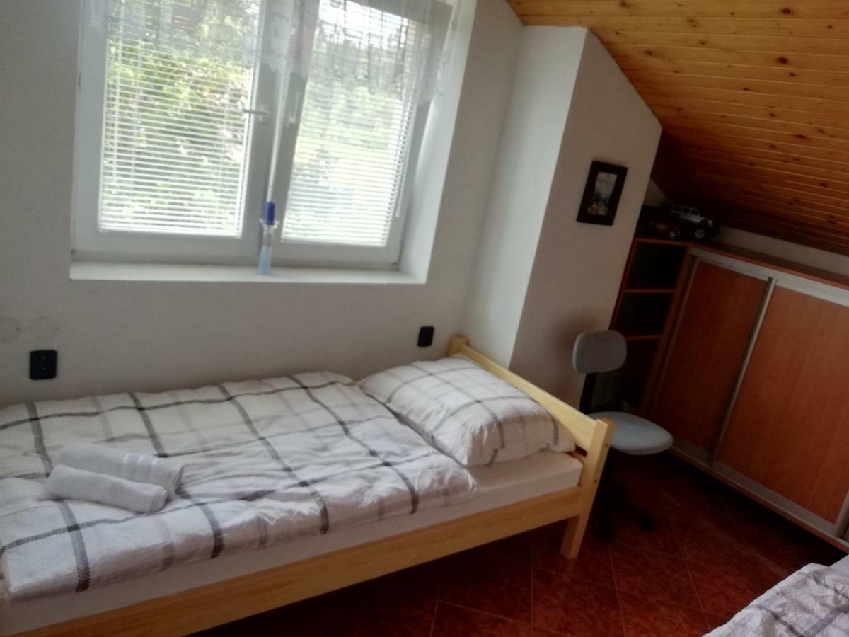 Privat Cerenica Apartment Belusa Ngoại thất bức ảnh